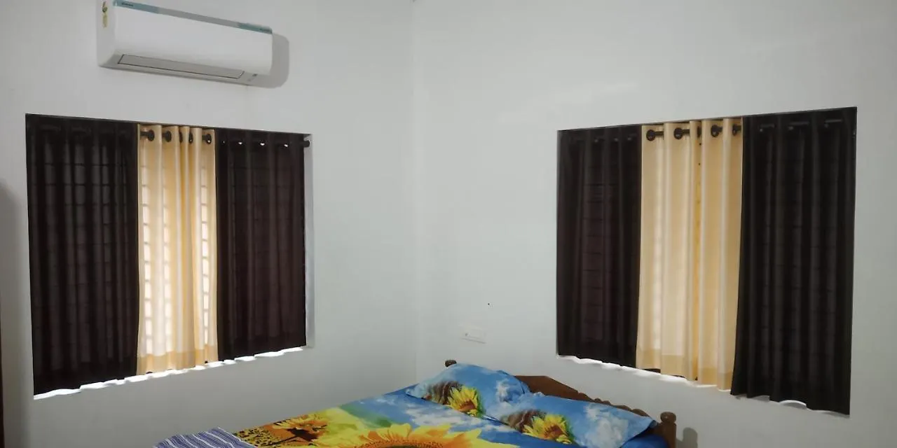Pearl Inn Kottakkal 0*,  India